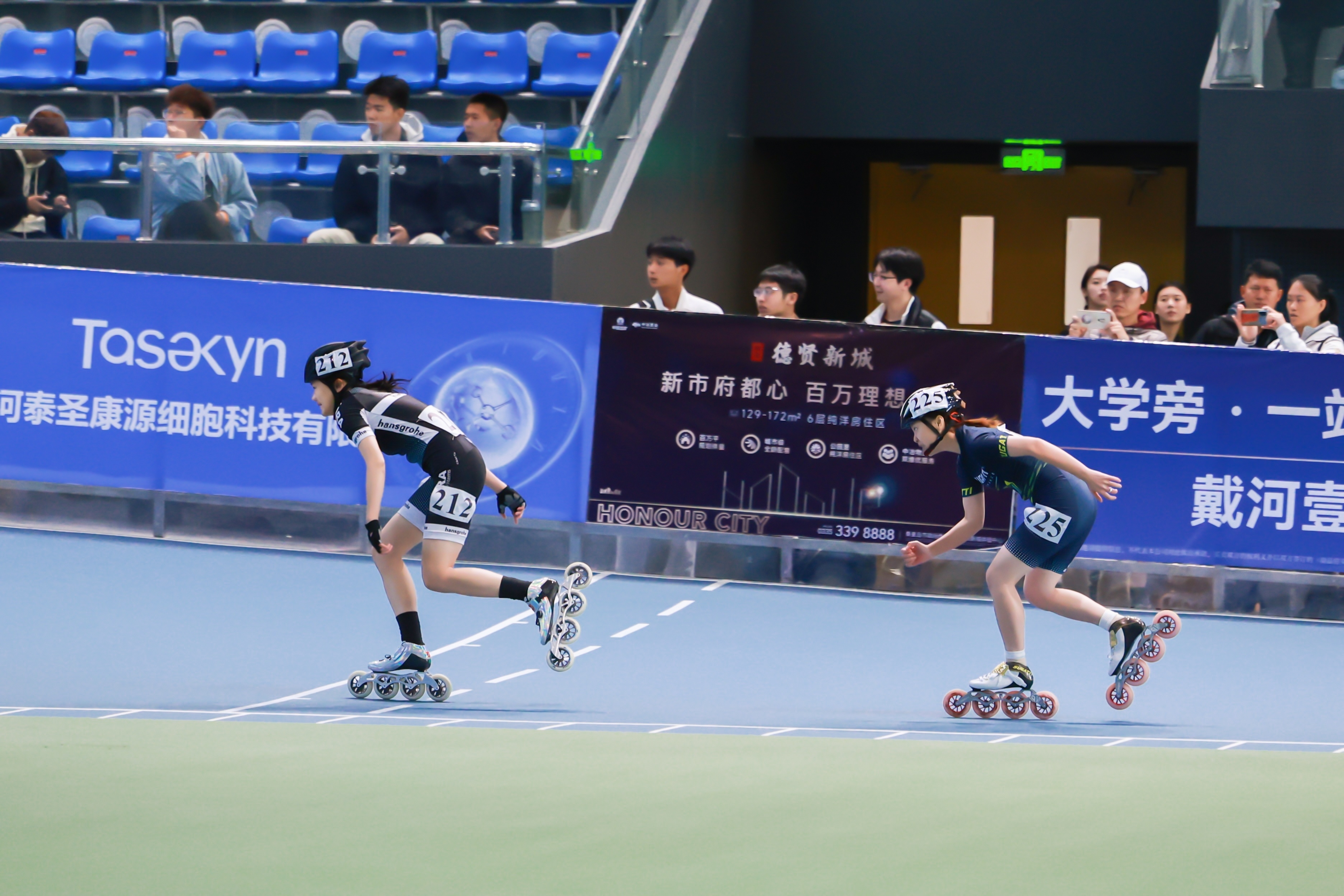 包含全国轮滑竞速比赛，青春在速度中加速的词条