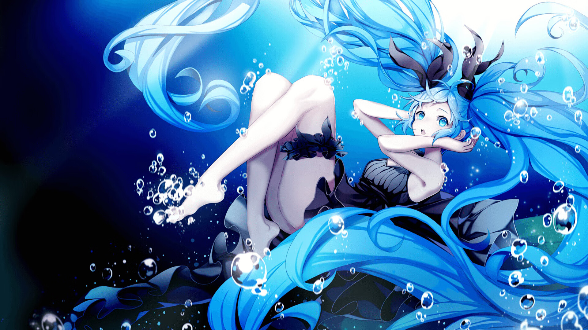 国际足球赛事中球员们努力奋斗，为胜利而战，国际足球比赛名称