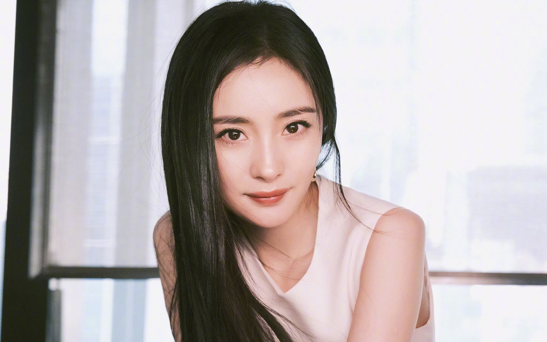 奥格斯堡主场惨败,保级形势严峻,奥格斯堡队