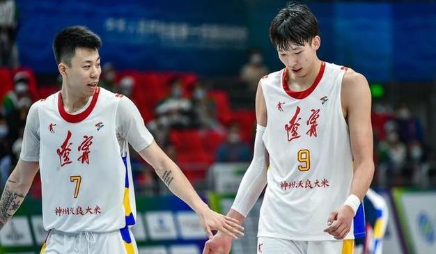 B体育官网:CBA球队的更衣室文化建设经验总结:团队凝聚力的重要组成部分的简单介绍 B体育官网:CBA球队的更衣室文化建设经验总结:团队凝聚力的重要组成部分的简单介绍